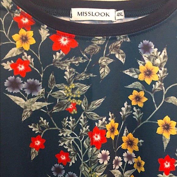 Misslook NWOT Floral Knit Top with 4-Button Cuff - Picture 2 of 6